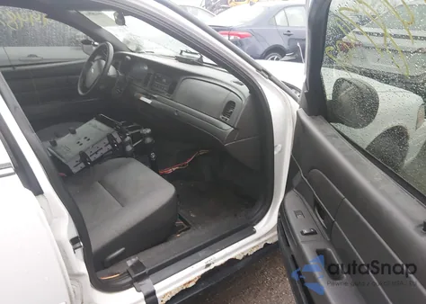 2011 Ford Crown Victoria Police Interceptor from USA, damaged, VIN 2FABP7BV7BX180593